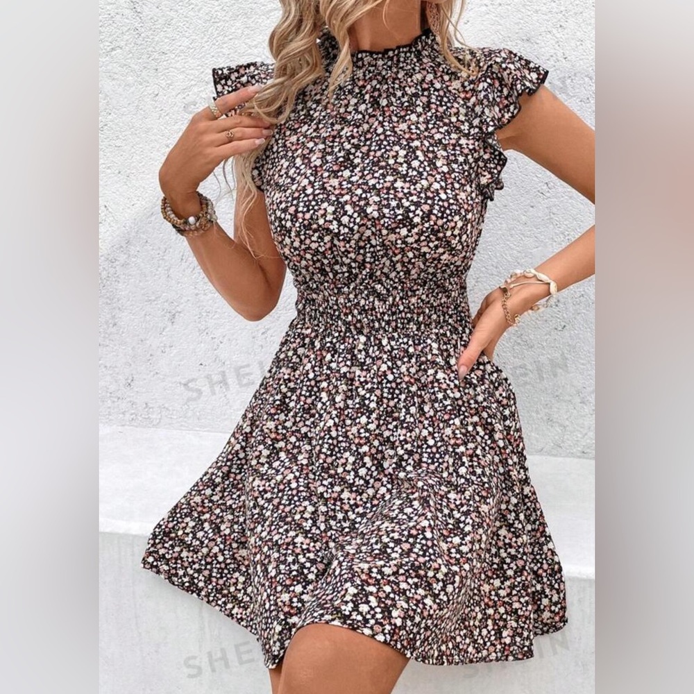 Ladies' Floral Pattern Cap Sleeve Dress